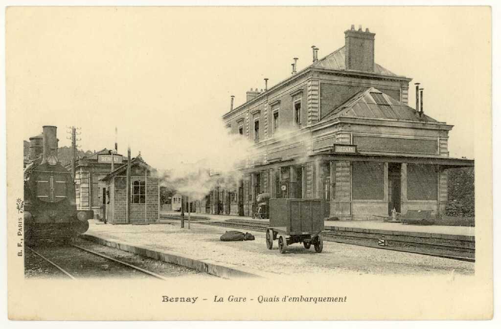 Ressource Bernay La Gare Quai D Embarquement Mnesys