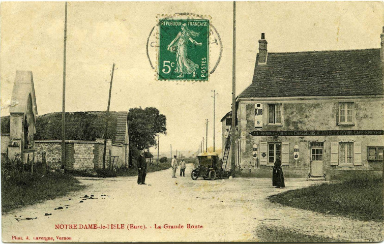 Notre-Dame-de-l'Isle. La Grande Route.