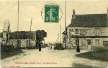 Notre-Dame-de-l'Isle. La Grande Route.