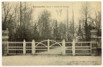 Bernouville. Entrée du Château.