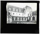 Abbaye de Saint-Wandrille à Saint-Wandrille-Rançon (Seine-Maritime), cloître.