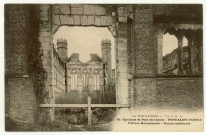 Douville-sur-Andelle. Filature Monumentale-Ruines intérieures.