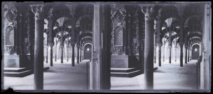Intérieur de la mosquée de Cordoue (Espagne).