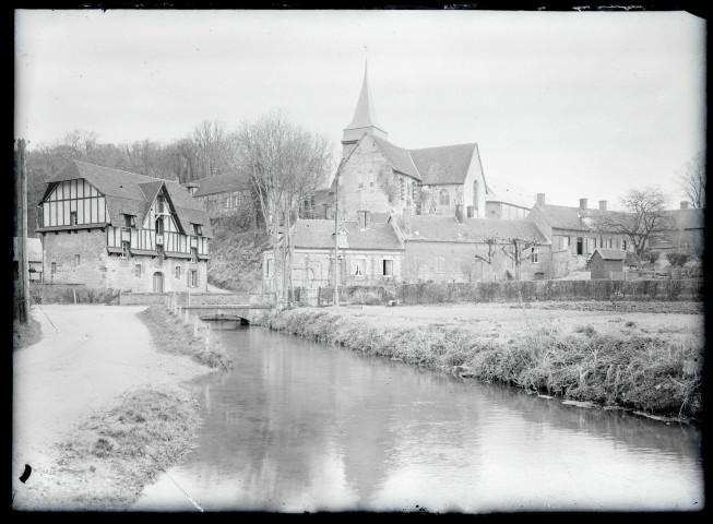 La Lévrière traversant le Vexin normand.