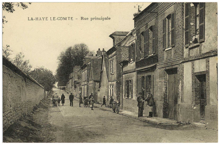 Haye-le-Comte (La). Rue Principale.