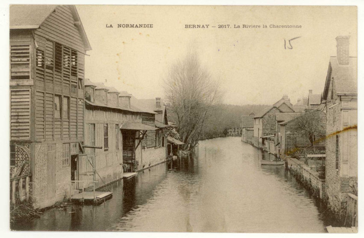 Bernay. La Rivière la Charentonne.
