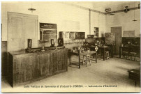 Evreux-Ville. École pratique de Commerce et d'industrie - Laboratoire d'Électricité.