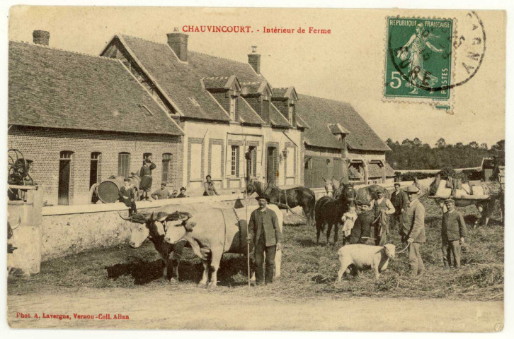 Chauvincourt. Intérieur de Ferme.