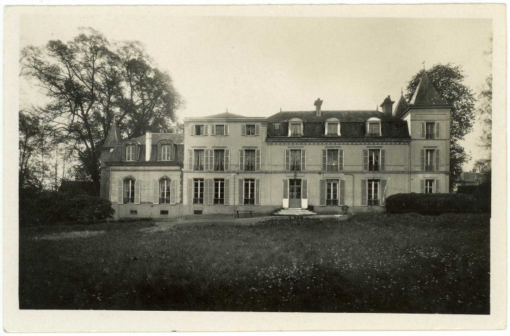 Louviers-Ville. Maison de Santé de la Salle du Bois.