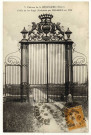 Bourgtheroulde. Château de la Mésangère- Grille en fer forgé (Exécutée par Delassus en 1753).