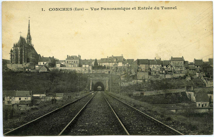 Conches-en-Ouche. Vue panoramique et entrée du Tunnel.