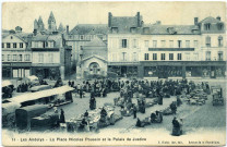 Andelys (Les). La Place Nicolas Poussin et le Palais de Justice.