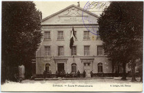 Evreux-Ville. École Professionnelle.