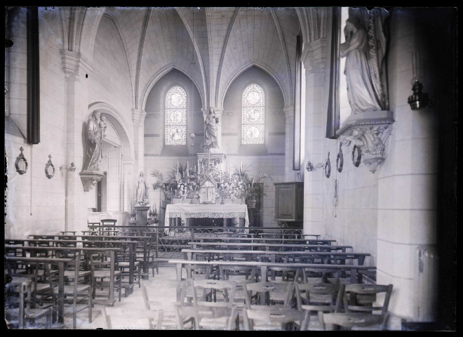 Autel d'église.