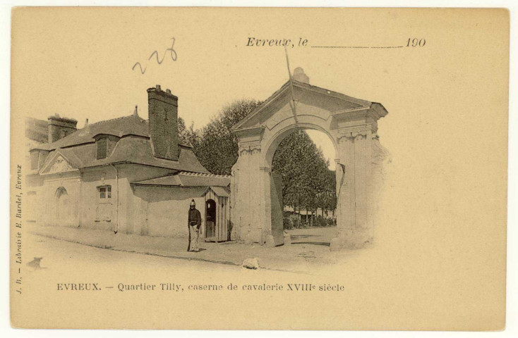 Evreux-Ville. Quartier Tilly, caserne de cavalerie XVIIIe siècle.