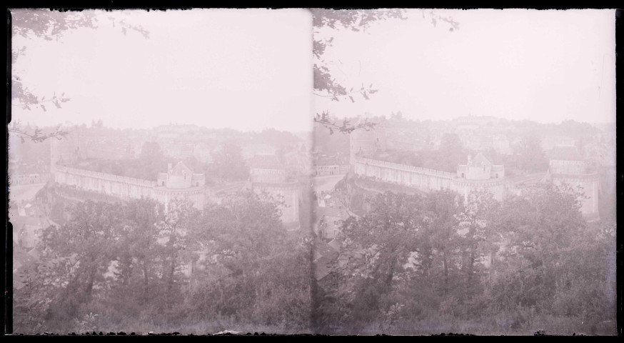 Remparts de Fougères (Ille-et-Vilaine).