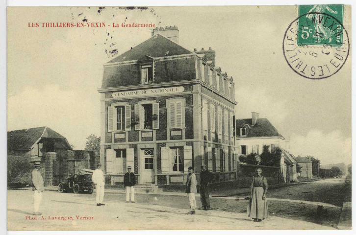 Thilliers-en-Vexin (Les). La Gendarmerie.