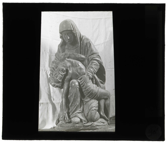 Église de Guichainville (Eure), pietà.