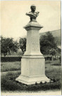 Andelys (Les). La Statue sz Sellenik.
