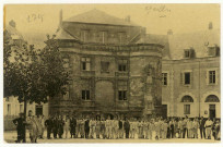 Gaillon. Portail de l'Ancien Château de Archevêques de Rouen, vue intérieur.