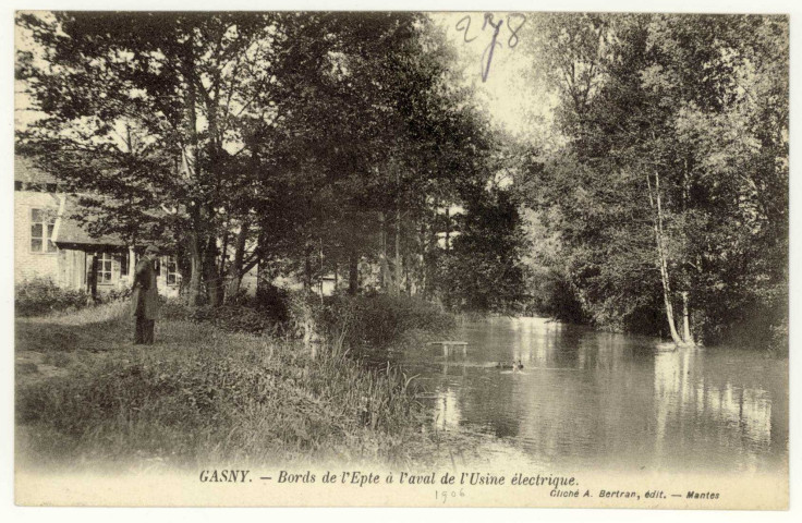 Gasny. Bords de l'Epte à l'aval de l'Usine électrique.