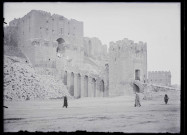 Entrée de la citadelle d'Alep (Syrie).