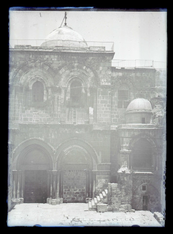 Façade de l'église du Saint-Sépulcre à Jérusalem (Israël).