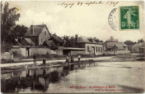 Suzay. La Mare près la Mairie.