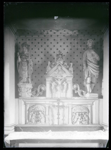 Maître-autel de l'église de La Vacherie (Eure).