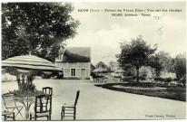 Ecos. Ferme du Vieux Clos. - Vue sur les champs.