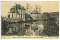 Saint-Quentin-des-Isles. Le vieux Château.
