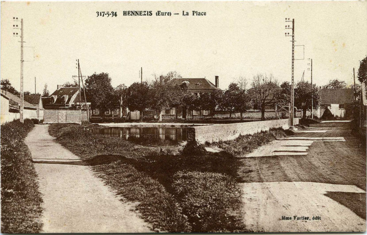 Hennezis. La Place.