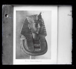 Illustration d'un livre sur le trésor de Toutankhamon.