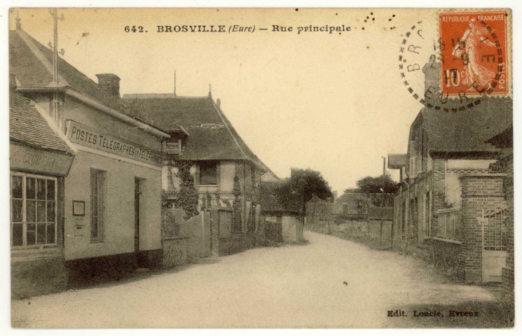 Brosville. Rue principale.