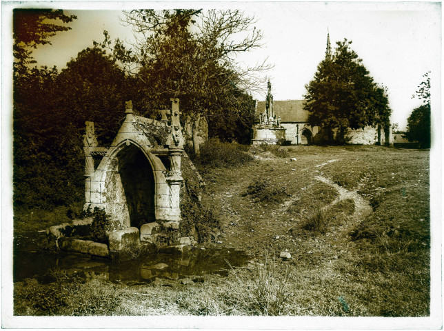 Fontaine bretonne de dévotion.