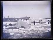 Bâtiment en briques en construction.