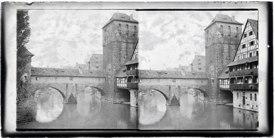 Pont couvert et tour fortifiée de Strasbourg (Bas-Rhin).