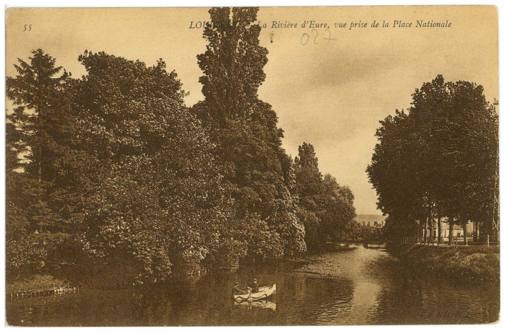 Louviers-Ville. La Rivière d'Eure, vue prise de la Place Nationale.