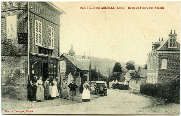 Douville-sur-Andelle. Route de Fleury-sur-Andelle.