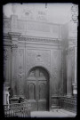 Porte intérieure et menuiseries de l'église Notre-Dame d'Écouis (Eure).