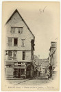 Bernay. Maisons en Bois et Ardoises.