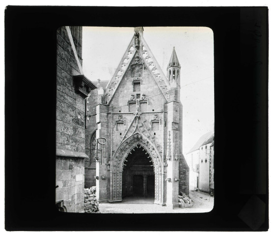 Église du Kreisker de Saint-Pol-de-Léon (Finistère), portail.