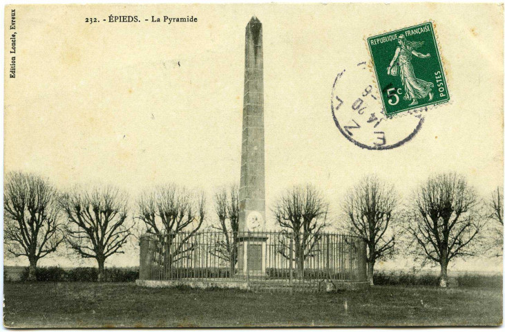 Epieds. La Pyramide.