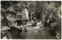 Houlbec. Vieille Maison normande - L'Eure et ses ombrages.