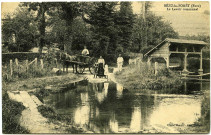 Bézu-la-Forêt. Le Lavoir communal.