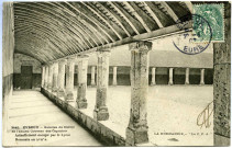 Evreux-Ville. Galeries du Cloître de l'ancien Couvent des Capucins - Actuellement occupé par le Lycée - Remonte au XVIIe s.