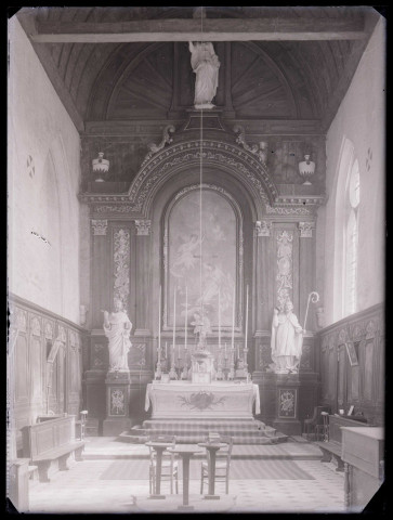 Église de Bray (Eure), intérieur.
