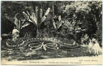 Evreux-Ville. Jardin des Plantes - Un Massif.