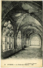 Evreux-Ville. Le Cloître de L'Évêché.