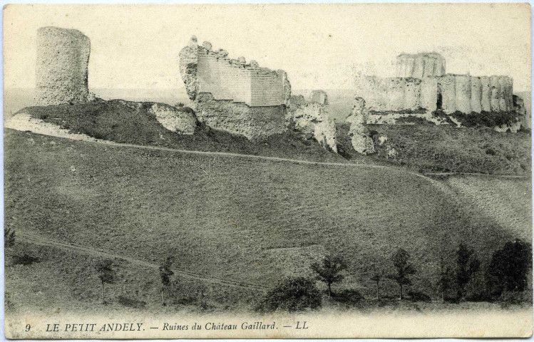 Andelys (Les). Le Petit Andely - Ruines du Château Gaillard.
